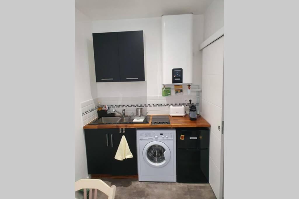 Studio Idealement Situe Au Calme โลริอ็อง ภายนอก รูปภาพ